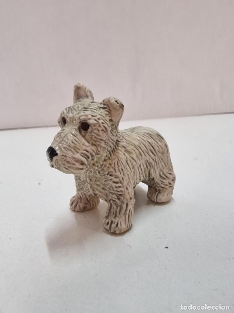 Coleccionismo de revistas y peri&oacute;dicos: Figura Pvc: perro de raza westy o West Highland White Terrier