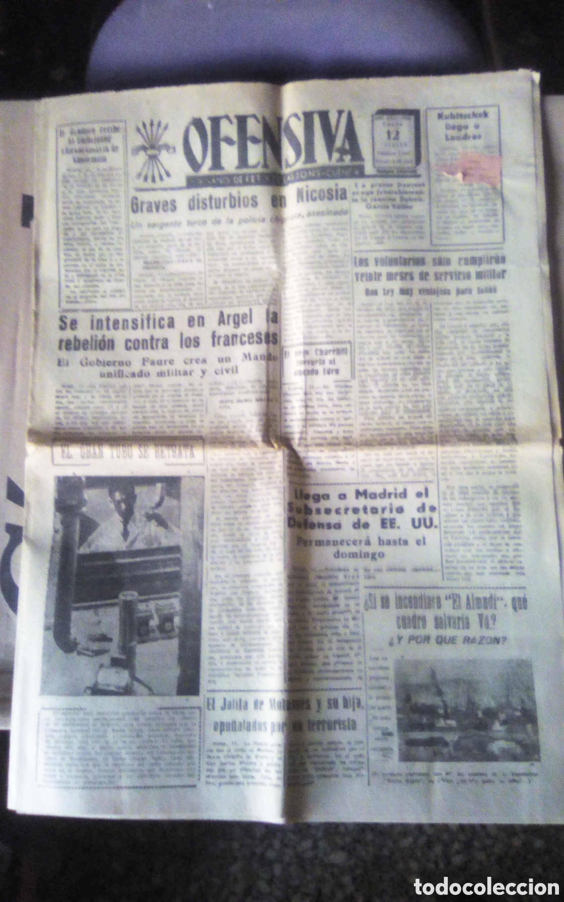 Coleccionismo de revistas y peri&oacute;dicos: Ofensiva. &Oacute;rgano de F.E.T y de las J.O.N.S. Cuenca. N&deg; 1644. 12-01-1956. Peri&oacute;dico de 8 p&aacute;ginas.