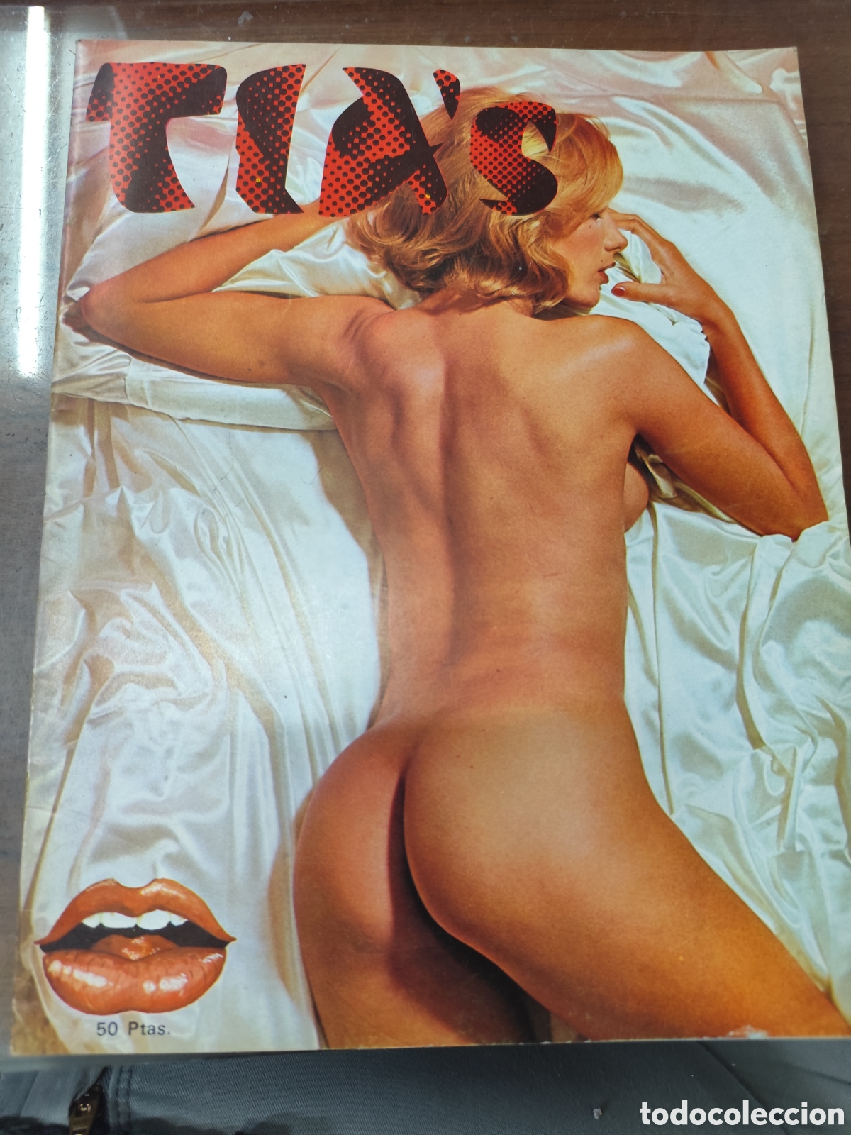 Coleccionismo de revistas y peri&oacute;dicos: Revista Erotica T&iacute;as ' s. A&ntilde;o 1977. Incluye p&oacute;ster central