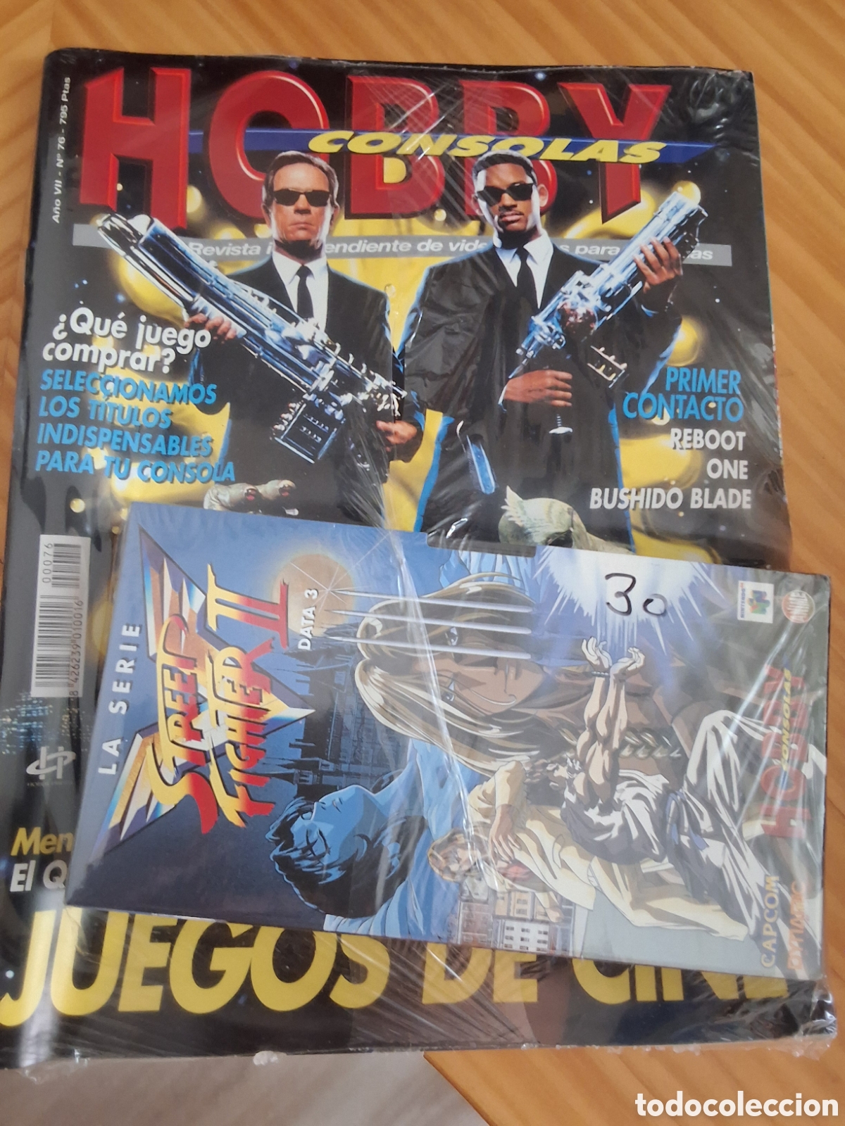 Coleccionismo de revistas y peri&oacute;dicos: Hobby consolas revista n&uacute;mero 76 incluye cinta street fighter II