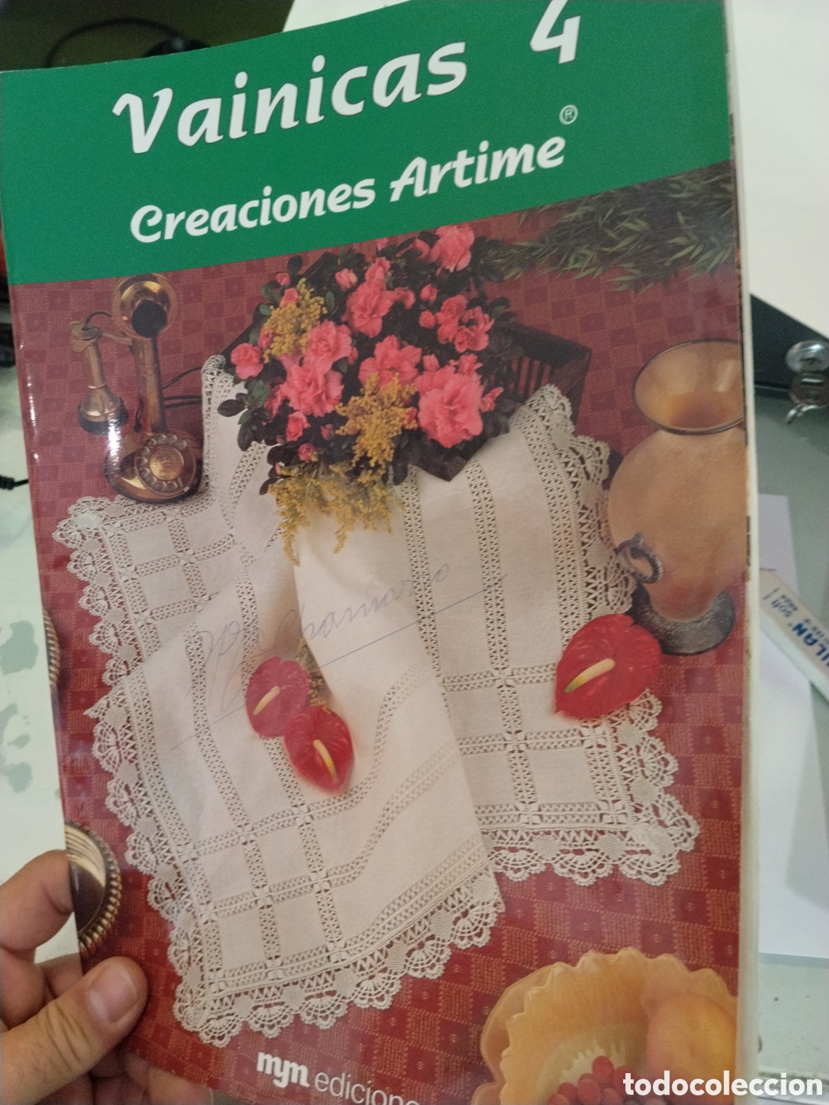 Collection Magazines and Newspapers: Revista Vainicas 4. Creaciones Artime