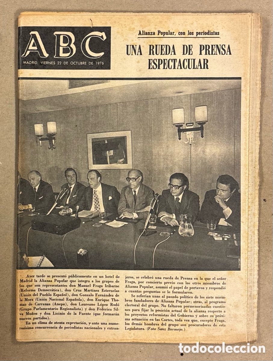 Coleccionismo de revistas y peri&oacute;dicos: ABC (22 OCTUBRE 1976). PRESENTACI&Oacute;N DE ALIANZA POPULAR, REAL MADRID - BRUJAS, NOEL ZAPICO,&hellip;