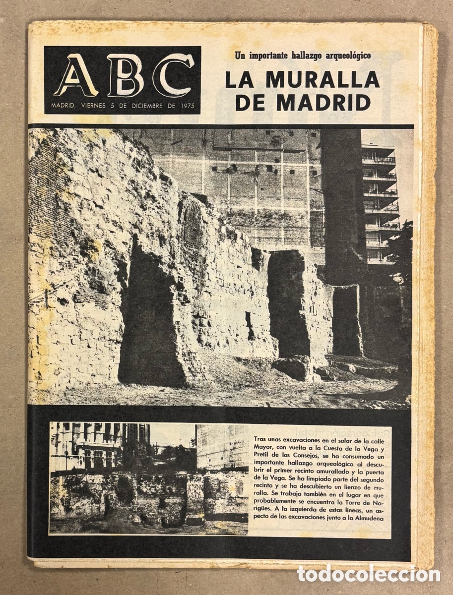Coleccionismo de revistas y peri&oacute;dicos: ABC (5 DICIEMBRE 1975) LA MURALLA DE MADRID HALLAZGO ARQUEOL&Oacute;GICO, REAL MADRID - ELCHE,&hellip;