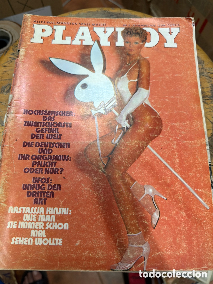 Coleccionismo de revistas y peri&oacute;dicos: Lote de 2 revistas er&oacute;ticas PLAYBOY. Edici&oacute;n alemana. A&ntilde;os 70.contiene p&oacute;ster central