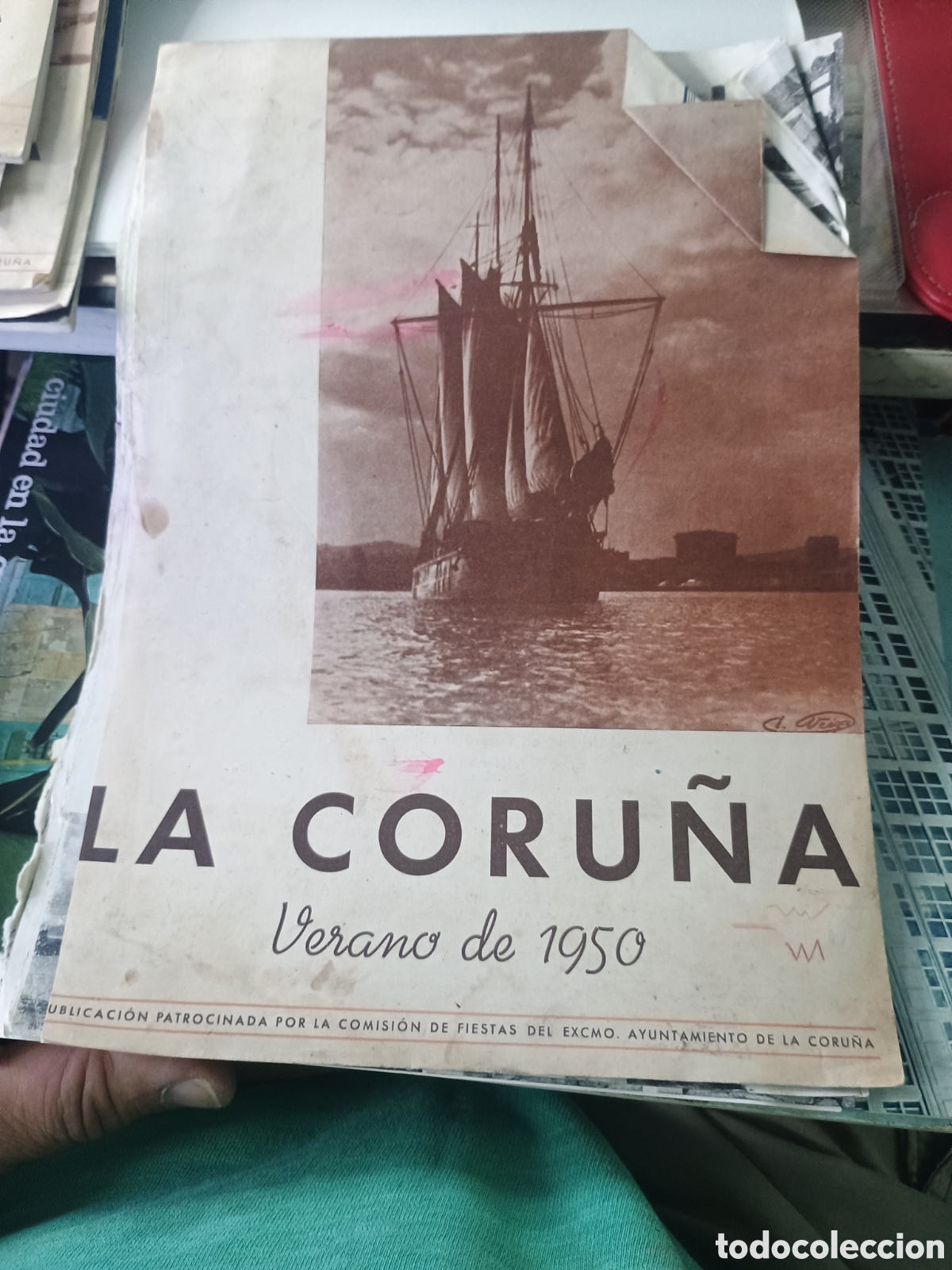 Collection Magazines and Newspapers: REVISTA AYUNTAMIENTO DE LA CORU&Ntilde;A VERANO 1950