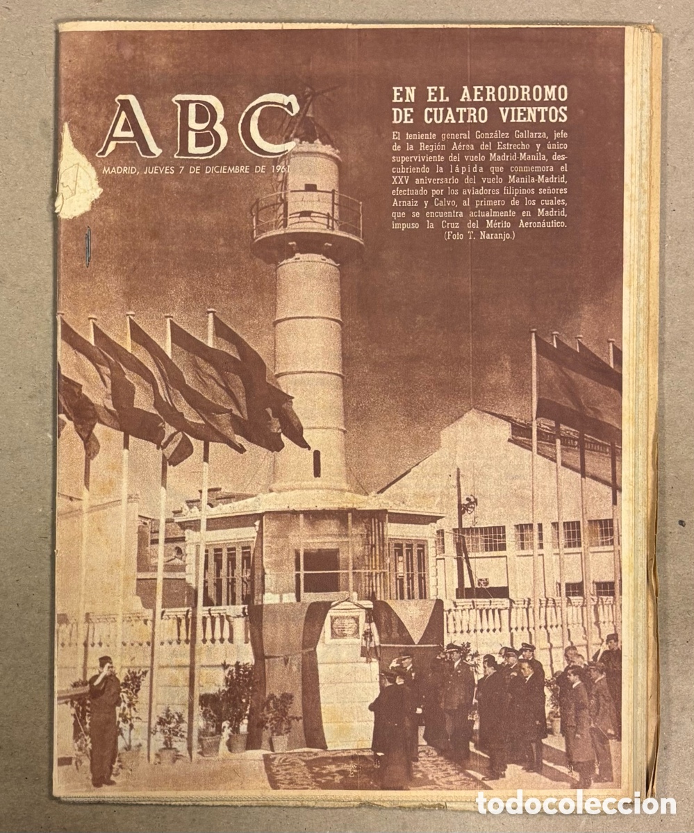 Coleccionismo de revistas y peri&oacute;dicos: ABC (7 DICIEMBRE 1961) ANIVERSARIO VUELO MADRID - MANILA AER&Oacute;DROMO CUATRO VIENTOS, ARTURO FERN&Aacute;NDEZ