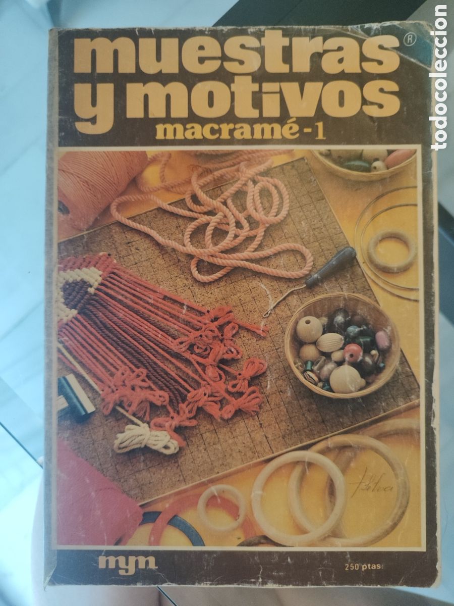 Coleccionismo de revistas y peri&oacute;dicos: Lote Revistas Muestras y Motivos Macram&eacute; (N&uacute;meros 1 y 3) - Vintage 1982