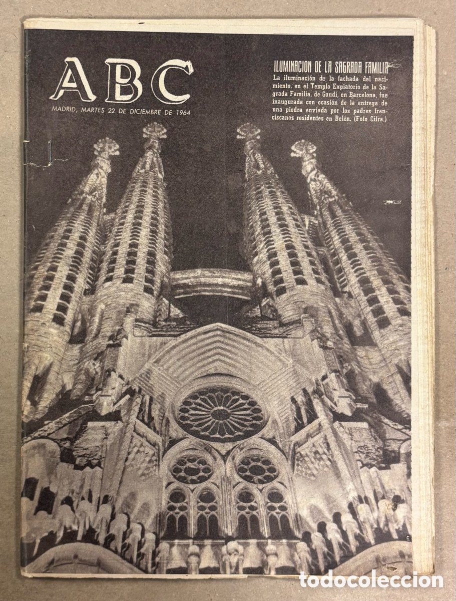 Coleccionismo de revistas y peri&oacute;dicos: ABC (22 DICIEMBRE 1964) ILUMINACI&Oacute;N DE LA SAGRADA FAMILIA, ORIHUELA INUNDADA, CELIA GAMEZ,&hellip;