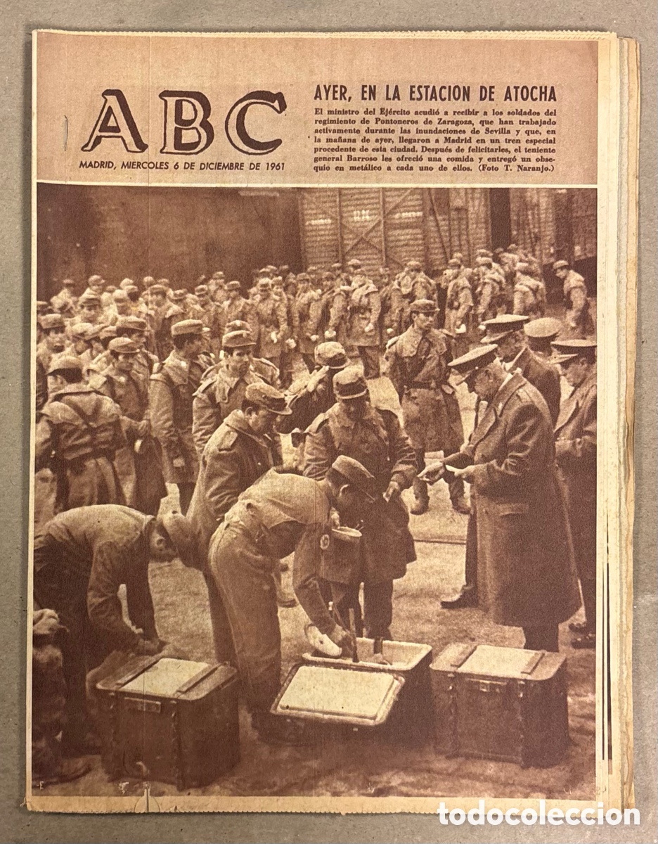 Coleccionismo de revistas y peri&oacute;dicos: ABC (6 DICIEMBRE 1961) MILITARES EN LA ESTACI&Oacute;N DE ATOCHA, TOLOSA, GILA Y MARY SANTPERE,&hellip;
