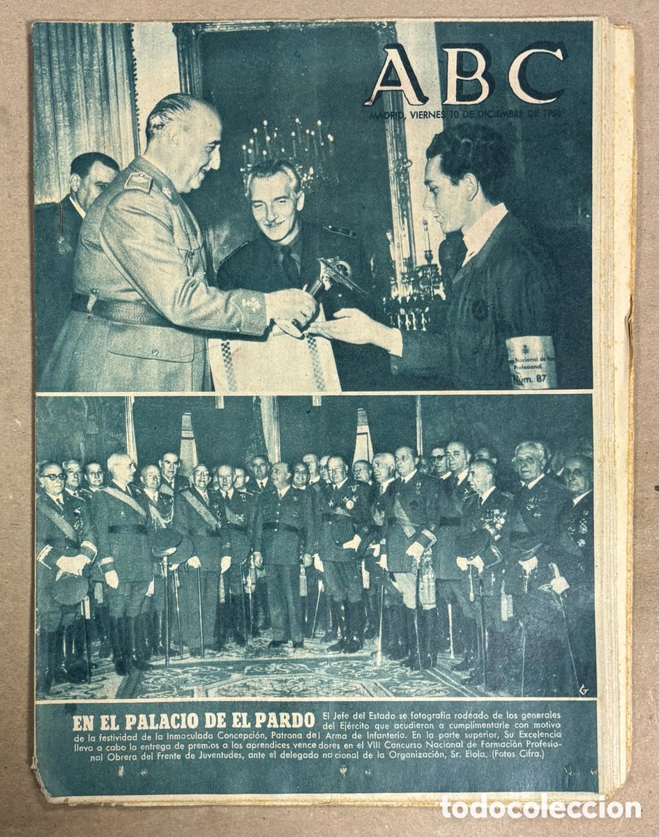 Coleccionismo de revistas y peri&oacute;dicos: ABC (10 DICIEMBRE 1954) GENERALES EN EL PALACIO DE EL PARDO, HALLAZGO ARQUEOL&Oacute;GICO BARCELONA,&hellip;
