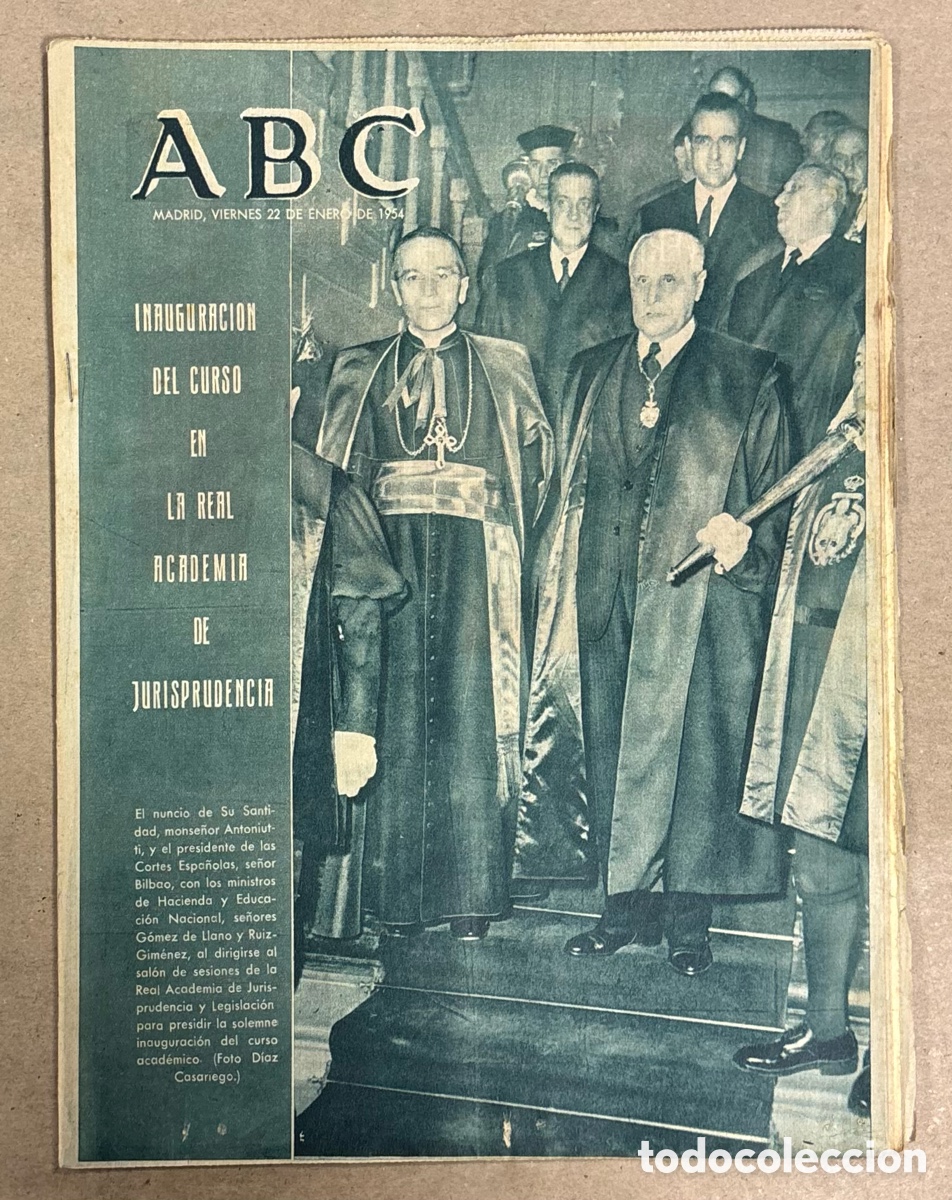 Coleccionismo de revistas y peri&oacute;dicos: ABC (22 ENERO 1954) INAUGURACI&Oacute;N CURSO ACADEMIA JURISPRUDENCIA, ACCIDENTE TREN ASTORGA, MARRUECOS RI