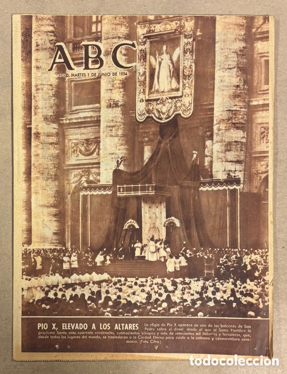 Collezionismo di Riviste e Giornali: ABC (1 JUNIO 1954) P&Iacute;O X ELEVADO A LOS ALTARES, REAL MADRID 2-0 SELECCI&Oacute;N URUGUAY, ESPA&Ntilde;A HOCKEY