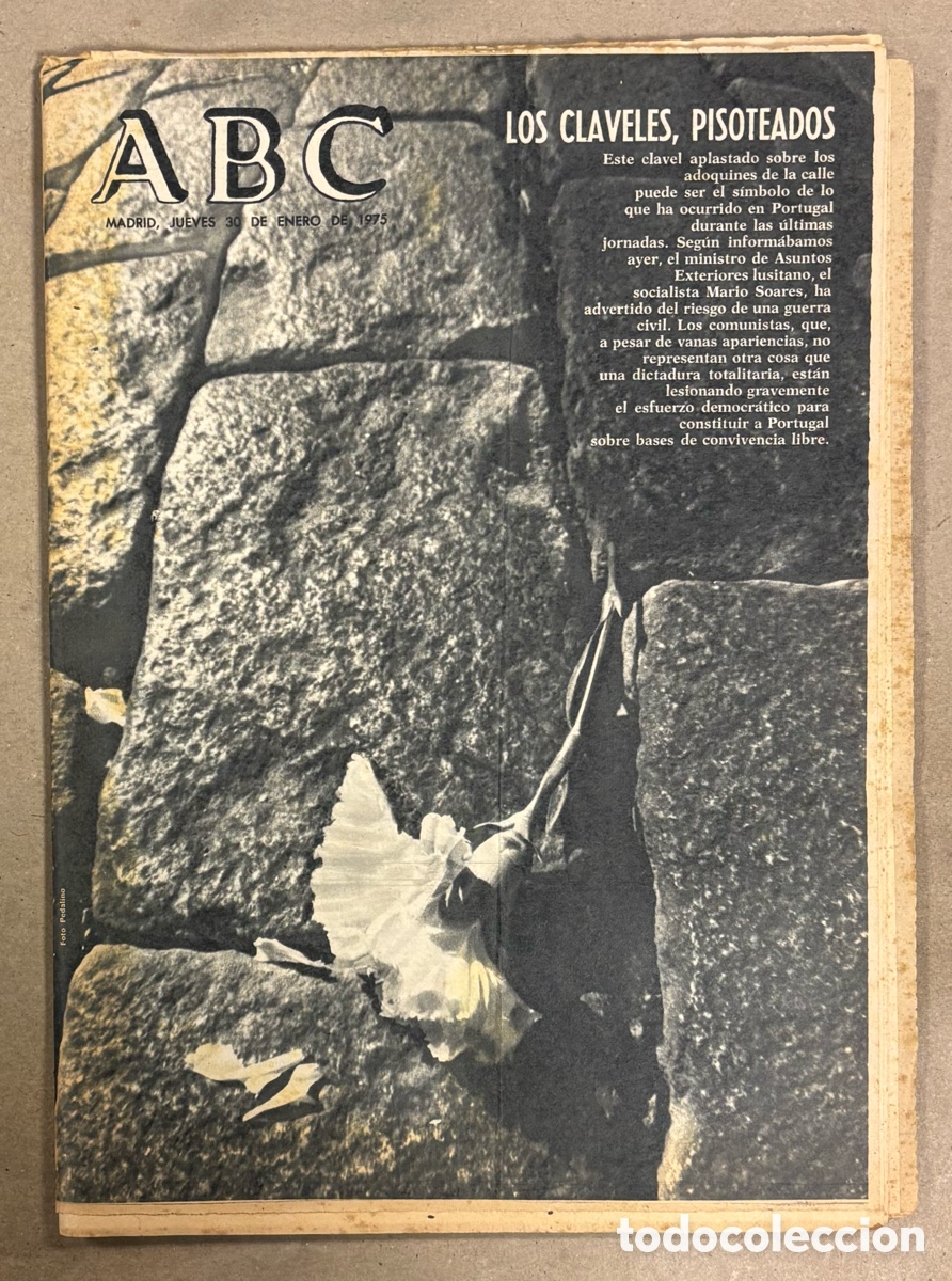Collectionnisme de Revues et Journaux: ABC (30 ENERO 1975) MANIFESTACIONES CLAVELES PORTUGAL, CURAS EN CRISIS GRAHAM GREENE, FERNANDO ESTES