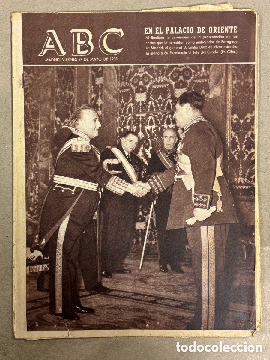 Collection Magazines and Newspapers: ABC (27 MAYO 1955) EMBAJADOR PARAGUAY CON FRANCO, BENJAM&Iacute;N PALENCIA AMPARO, MANOLO GRANERO