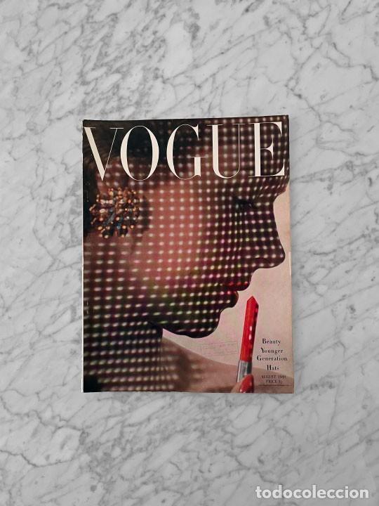 Coleccionismo de revistas y peri&oacute;dicos: REVISTA INGLESA VOGUE - AGOSTO 1949