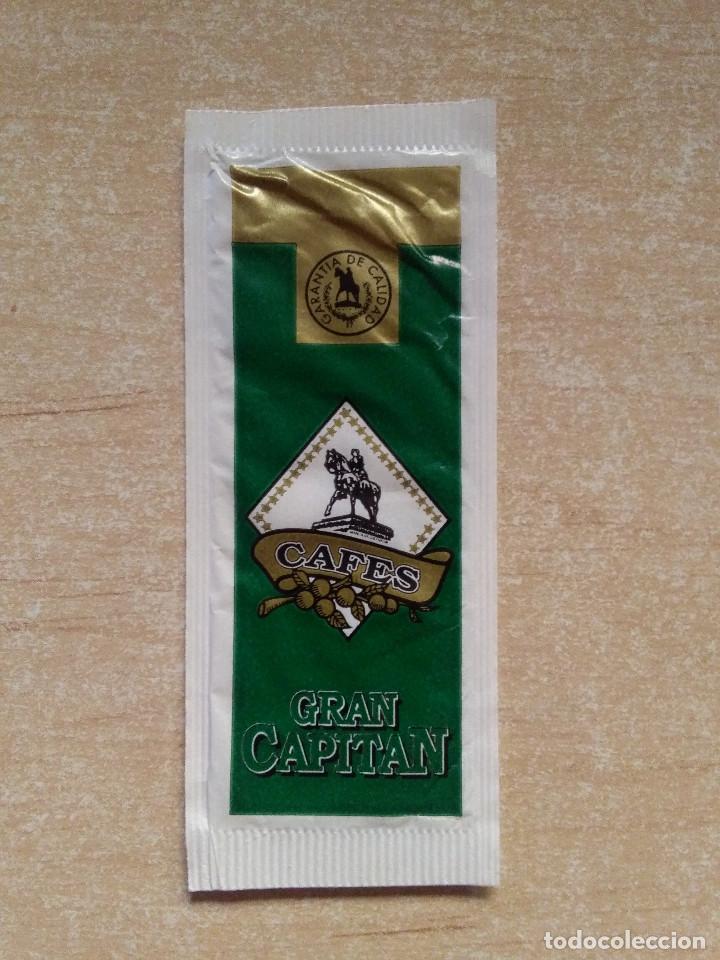 Collection sugar packets: SOBRE DE AZ&Uacute;CAR: CAF&Eacute;S GRAN CAPITAN. EST. : ESTUCHADOS TENA. MODELO II