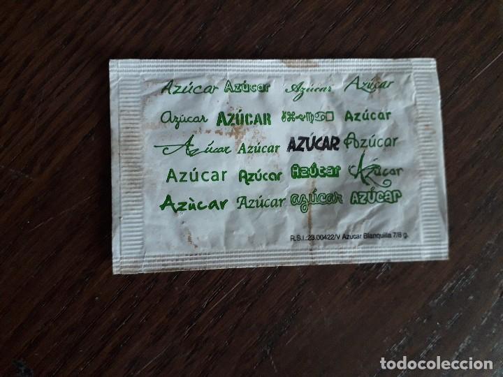 Sobres de az&uacute;car de colecci&oacute;n: sobre de az&uacute;car vac&iacute;o, az&uacute;car. - Foto 2