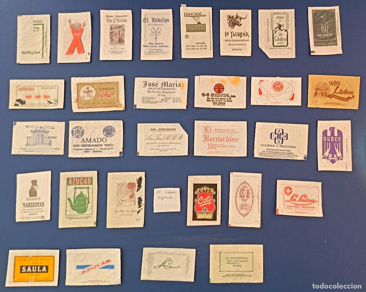 Sobres de az&uacute;car de colecci&oacute;n: Sobres de azucar. 30 Sobres de azucar. Segovia. Ciudad. 2 Abiertos como un libro.