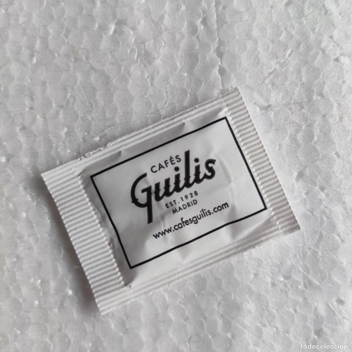 Sobres de az&uacute;car de colecci&oacute;n: SOBRE EDULCORANTE LLENO - CAFES GUILIS - ALCORCON MADRID - RGSEAA 31-01311/CC CACERES23.02036/SG