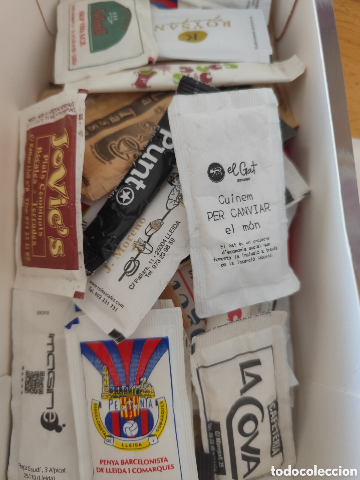 Sobres de az&uacute;car de colecci&oacute;n: Caja de 100 sobres de az&uacute;car