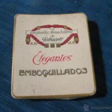 Paquetes de tabaco: CAJA DE LATA DE CIGARRILLOS ELEGANTES EMBOQUILLADOS DE LA COMPANIA ARRENDATARIA DE TABACOS. 0,90 PST. Lote 54408209