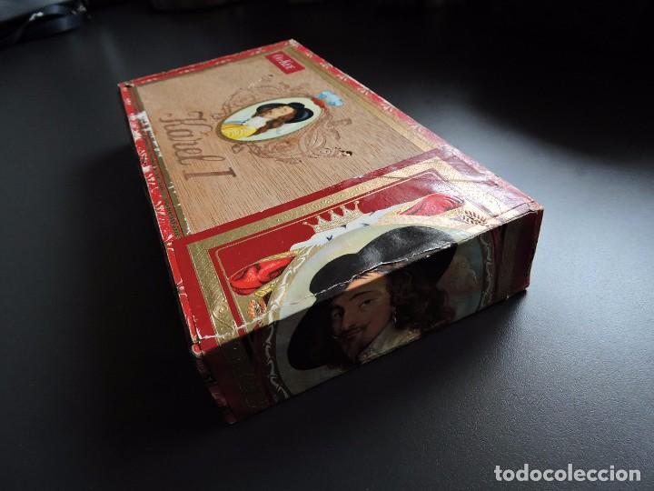 Paquetes de tabaco: Caja de Madera - TABACO - KAREL I - 00-KEE - Foto 2