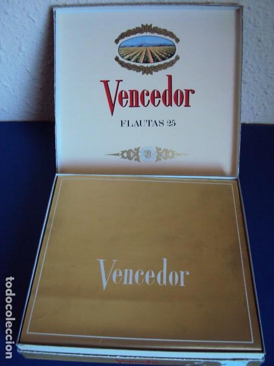 Paquetes de tabaco: (TA-190908)CAJA DE 25 FLAUTAS VENCEDOR - COMPLETA - Foto 2