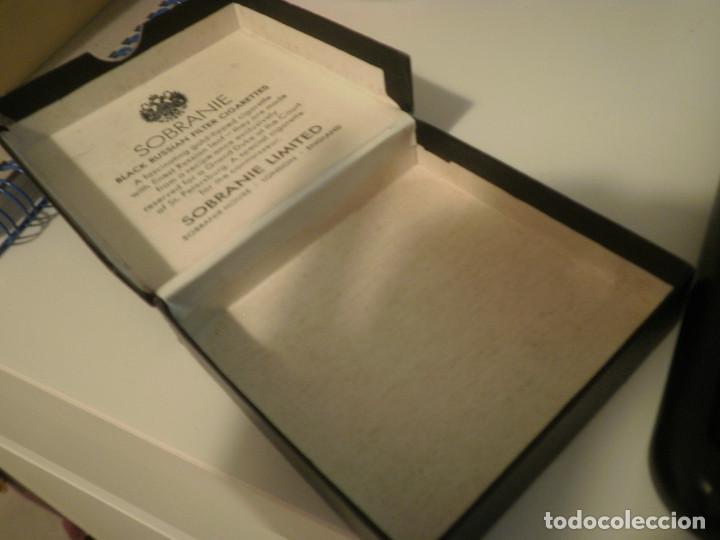 Paquetes de tabaco: Caja de cigarrillos Sobranie - Foto 3