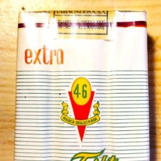 Paquetes de tabaco: PAQUETE PRECINTADO DE TABACO EXTRA 46 CON FILTRO AÑOS 70