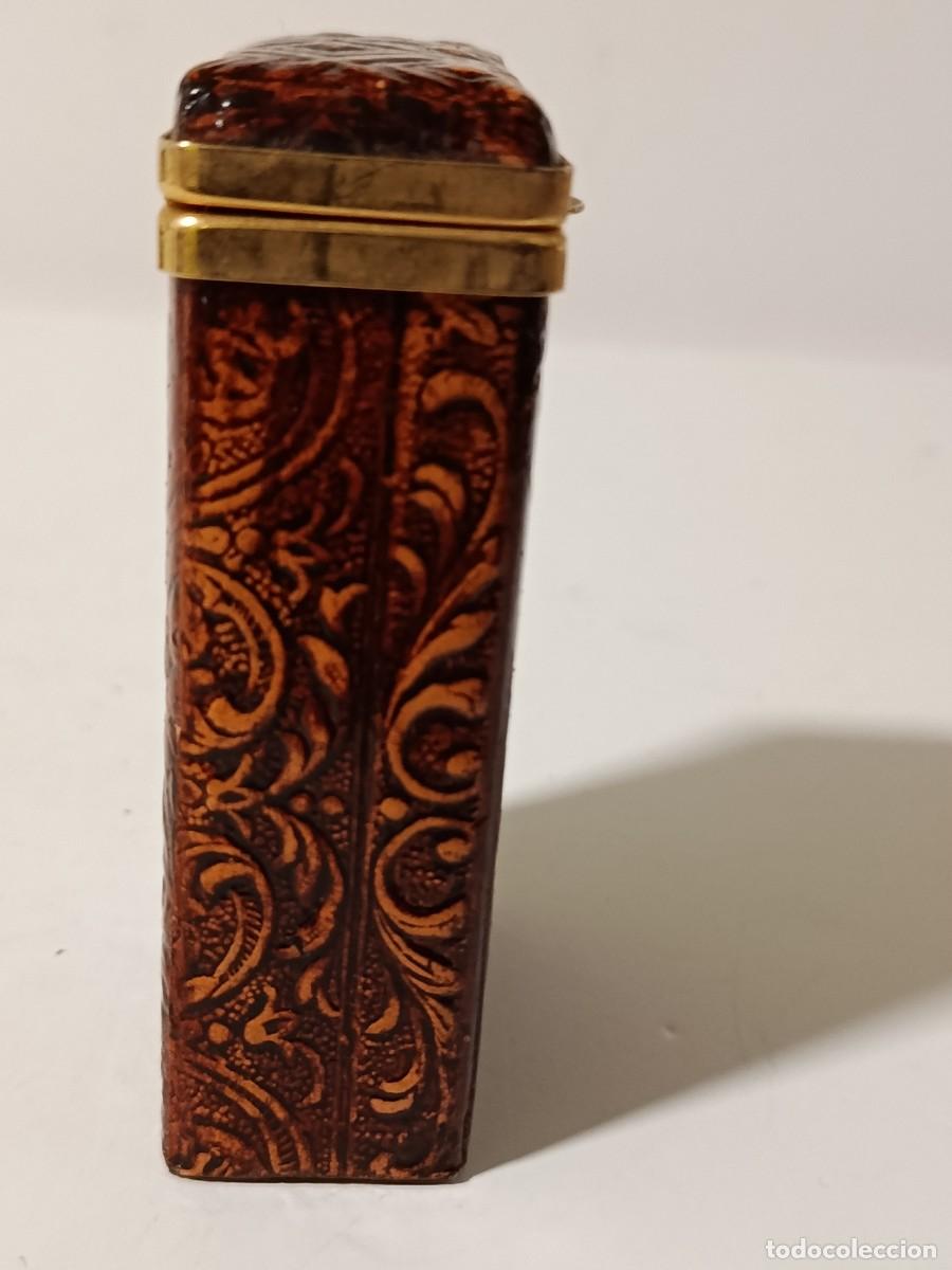 Paquetes de tabaco: CAJETILLA DE TABACO DE PIEL REPUJADA - Foto 4