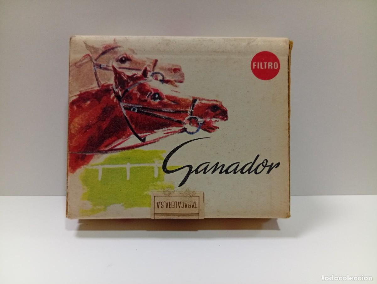 Paquetes de tabaco: PAQUETE DE TABACO. GANADOR. CERRADO. 20 CIGARRILLOS. FILTRO. TABACALERA, S.A.