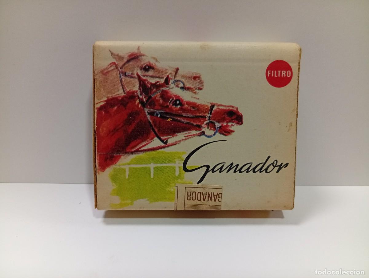 Paquetes de tabaco: PAQUETE DE TABACO. GANADOR. CERRADO. 20 CIGARRILLOS. FILTRO. TABACALERA, S.A.