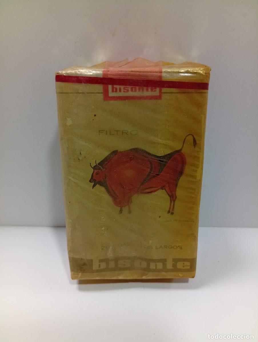 Paquetes de tabaco: PAQUETE DE TABACO. BISONTE. CERRADO. 20 CIGARRILLOS LARGOS. FILTRO. TABACALERA, S.A.