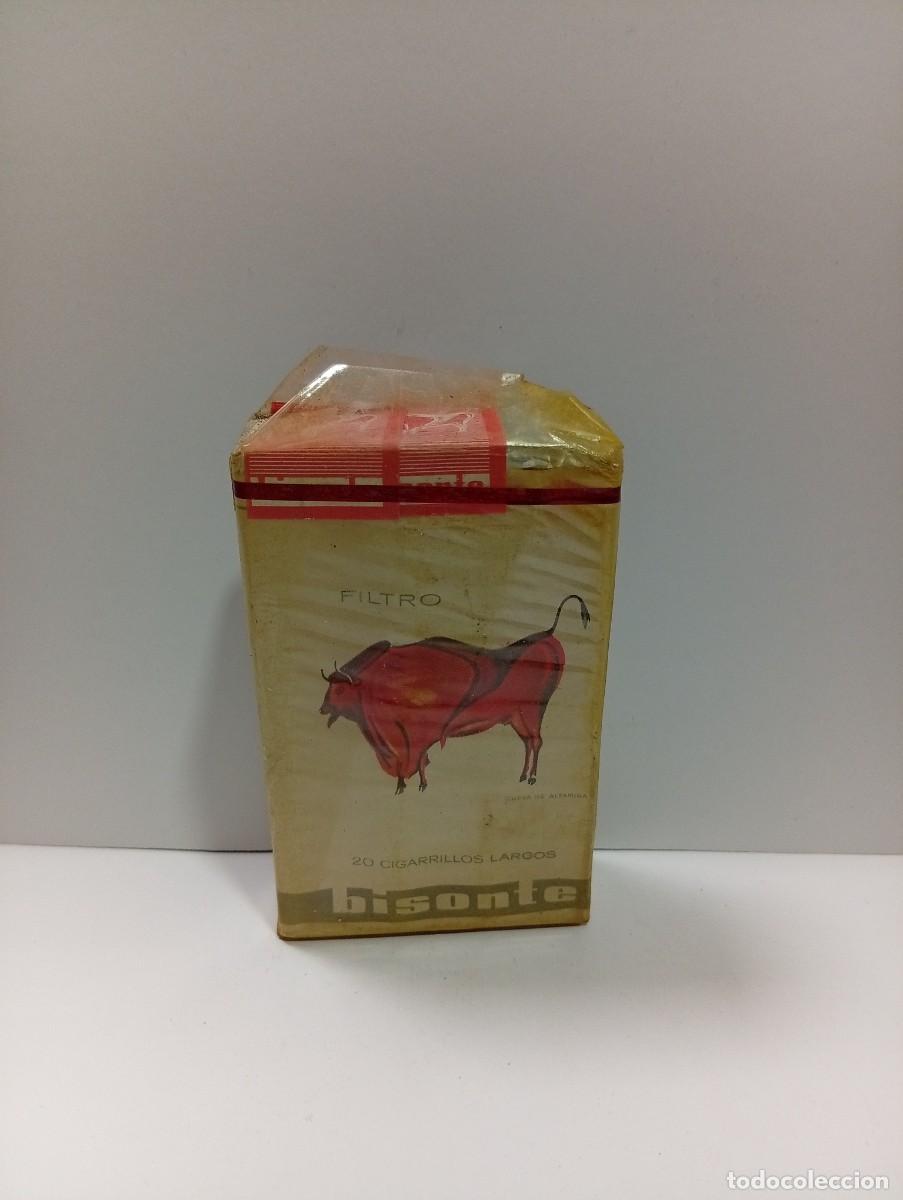Paquetes de tabaco: PAQUETE DE TABACO. BISONTE. CERRADO. 20 CIGARRILLOS LARGOS. FILTRO. TABACALERA, S.A.