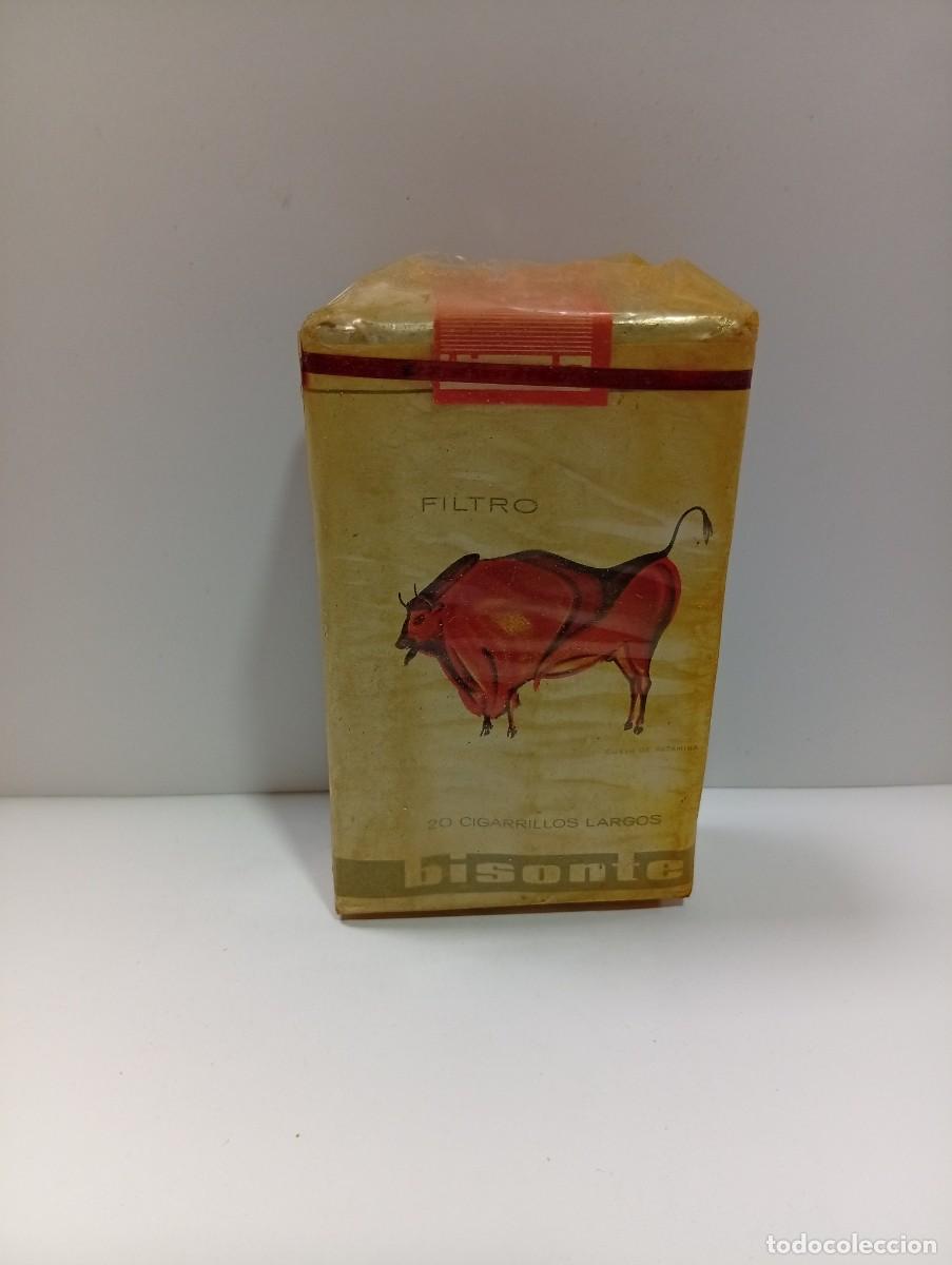 Paquetes de tabaco: PAQUETE DE TABACO. BISONTE. CERRADO. 20 CIGARRILLOS LARGOS. FILTRO. TABACALERA, S.A.