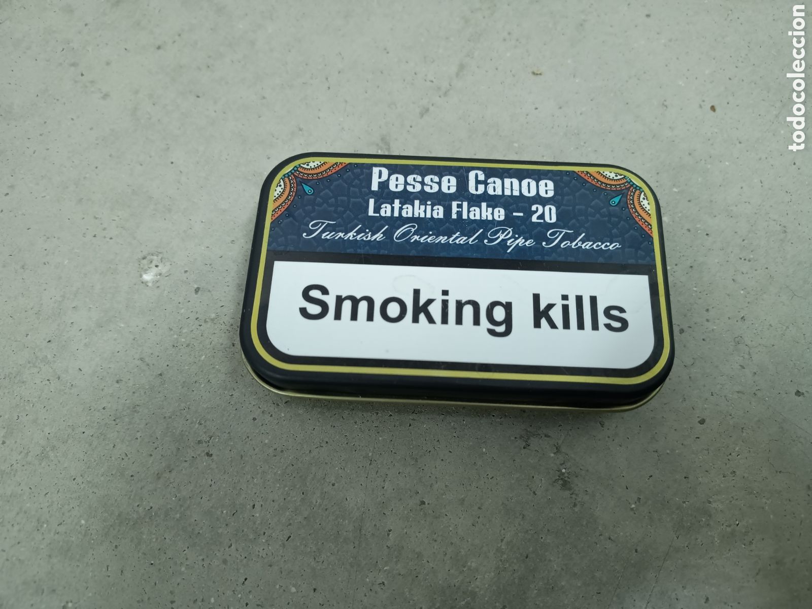 Paquetes de tabaco: PESSE CANOE - LATAKIA FLAKE - CAJA DE TABACO DE PIPA - VAC&Iacute;A
