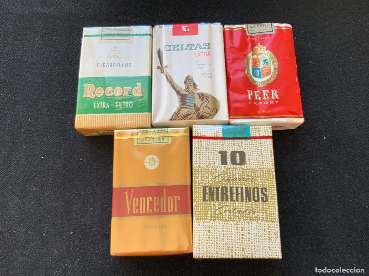 Paquetes de tabaco: 5 paquetes distintos de tabaco antiguos, epoca de franco, record, celtas, peer, vencedor, entrefinos