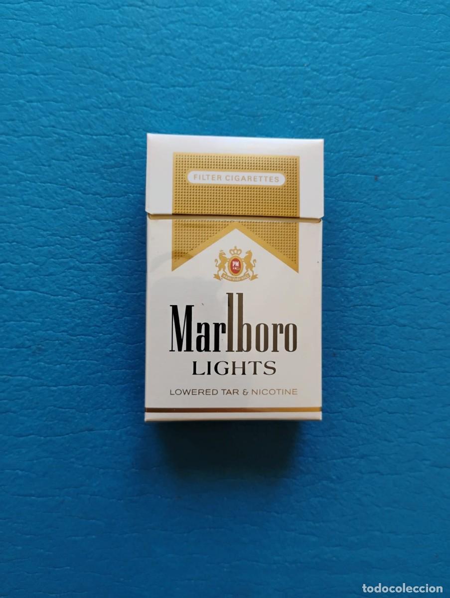 Paquetes de tabaco: CAJETILLA DE TABACO - MARLBORO LIGHTS - (VACIA)