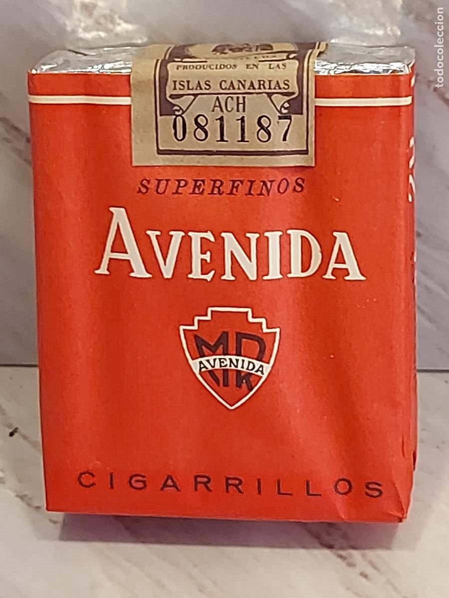 Paquetes de tabaco: AVENIDA SUPERFINOS | MANUEL REYES | TENERIFE | 20 CIGARRILLOS | TIMBRE FISCAL