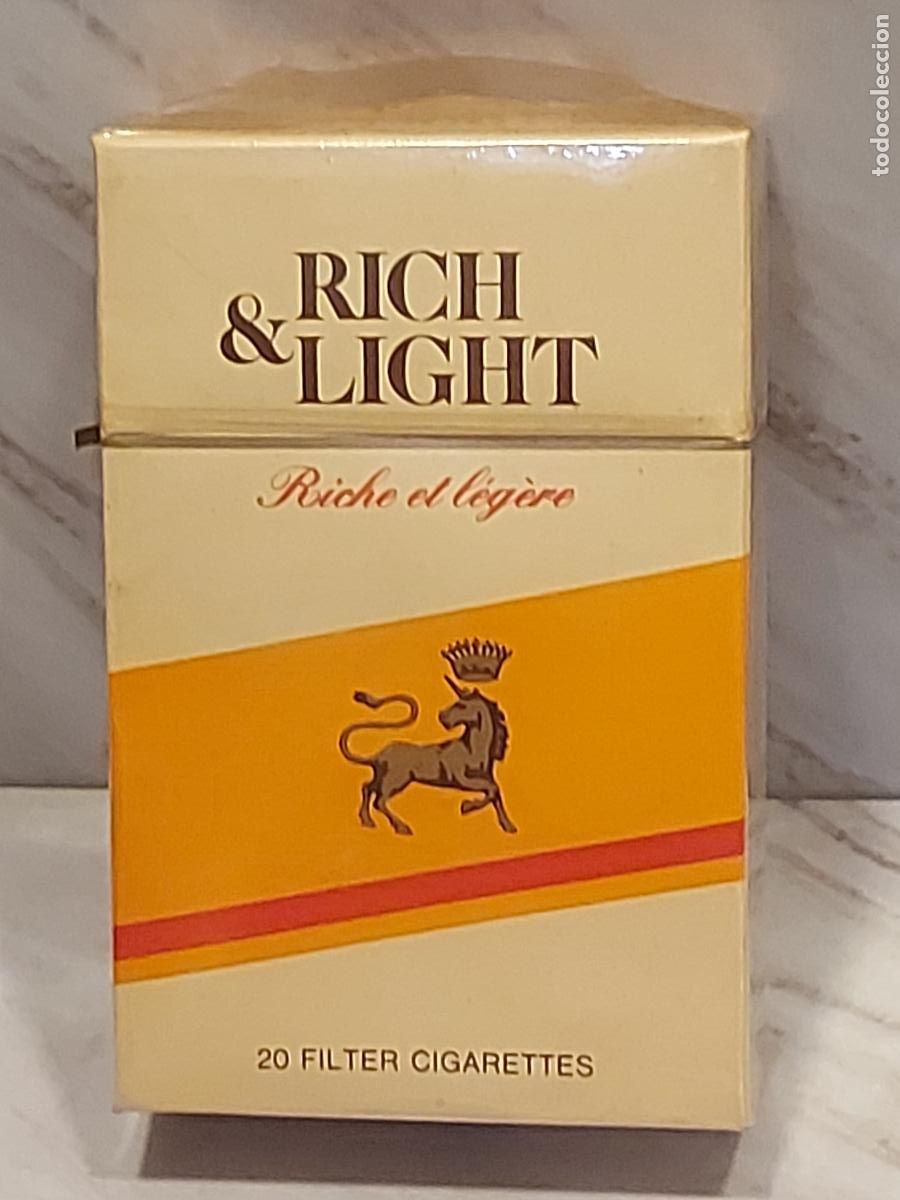 Paquetes de tabaco: RICH & LIGHT | SEITA FRANCE | 20 CIGARRILLOS | EXPORTACI&Oacute;N | PRECINTADA