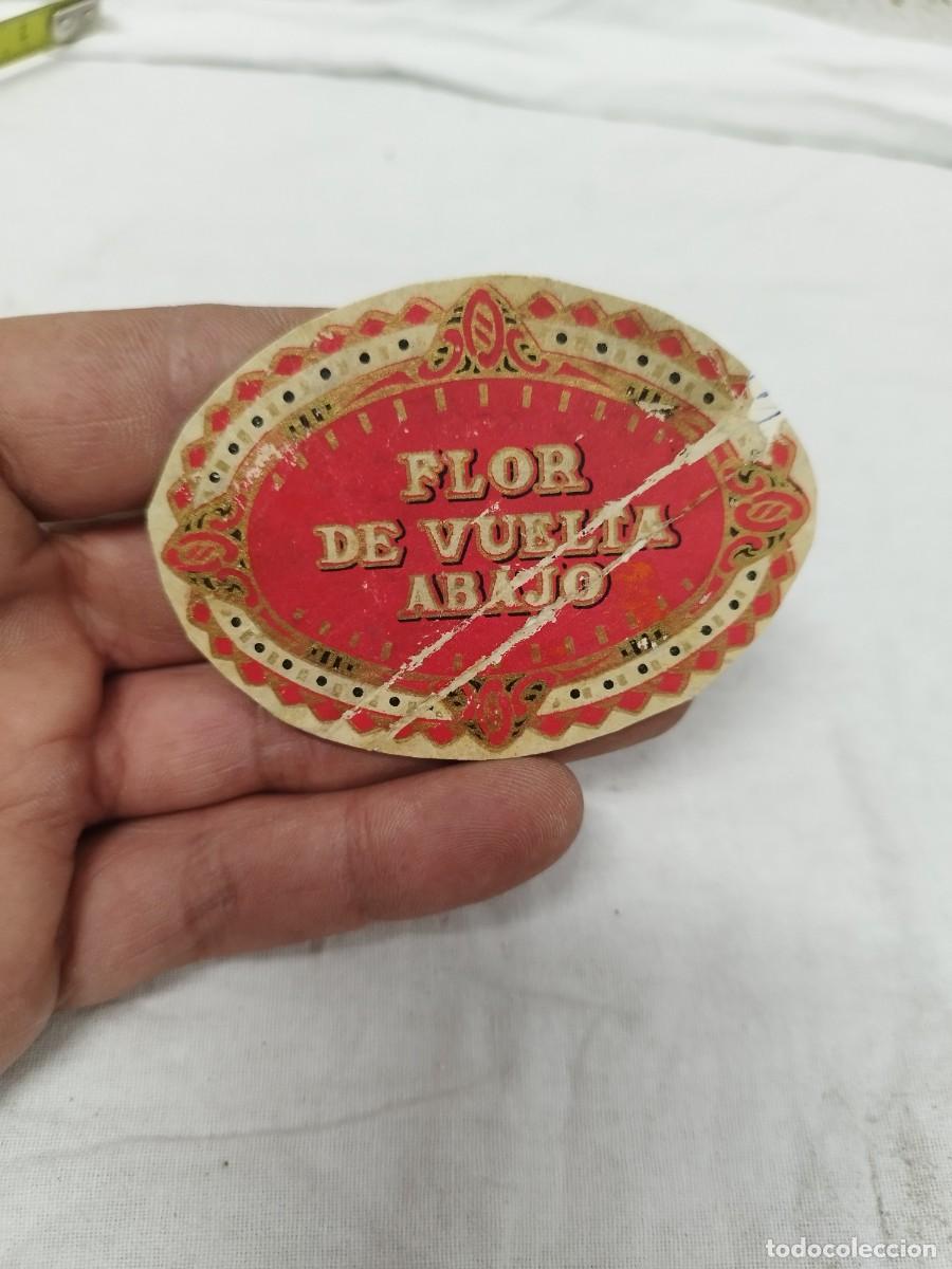Paquetes de tabaco: Antigua Etiqueta Ovalada de Tabaco Flor de Vuelta Abajo - Litograf&iacute;a Cuba, Habana.