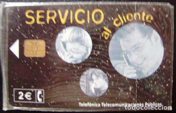 Cartes T&eacute;l&eacute;phoniques de collection: P ----- SERVICIO AL CLIENTE 2,00&euro; - 06/2002 - NUEVA CON PRECINTO - A211