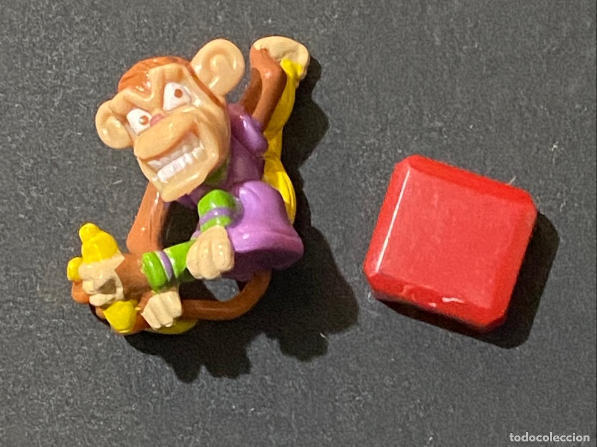 Tarjetas telef&oacute;nicas de colecci&oacute;n: Sorpresina Kinder Ferrero Scimmia Banana Dado Rosso Vintage Senza Cartina Usato - Ferrero Kinder
