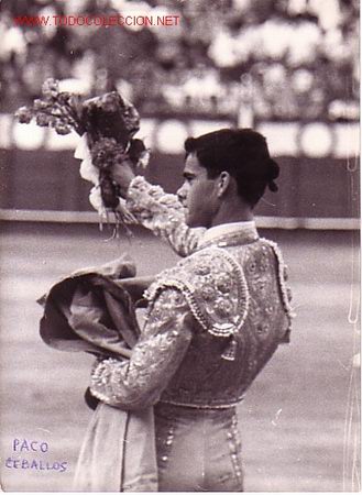 Tauromachia: FOTOGRAF&Iacute;A DEL TORERO PACO CEBALLOS.