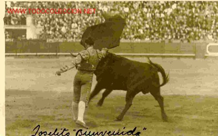 Tauromaquia: POSTAL, FOTOGRAFIA DEL TORERO JOSELITO BIENVENIDA  EN SEVILLA