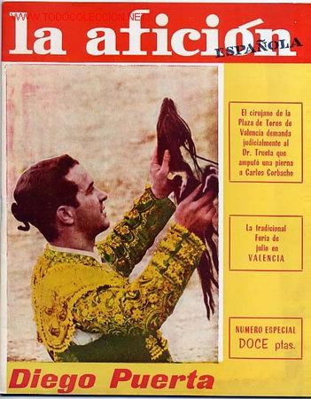 Tauromachia: REVISTA TOROS LA AFICION ESPA&Ntilde;OLA , CONTRAPORTADA PUBLICIDAD CERVEZA ESTRELLA DORADA. 1967, RB