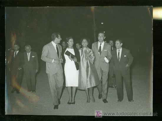 Stierkampf: FOTOGRAFIA DE ANTONIO ORDO&Ntilde;EZ CON SU SE&Ntilde;ORA.