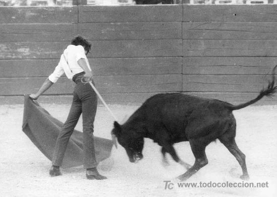 Bullfighting: FOTOGRAFIA ORIGINAL DE ARJONA  AL TORERO ANTONIO PUERTA.