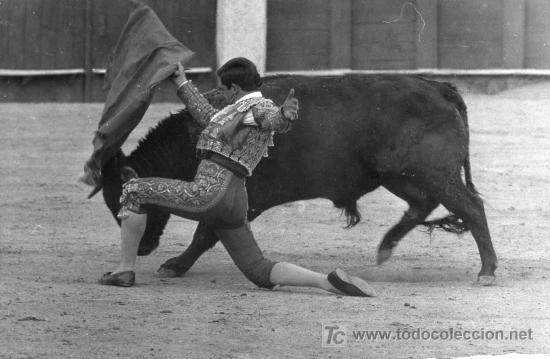 Tauromaquia: FOTOGRAFIA ORIGINAL DE ARJONA AL TORERO AURELIO NU&Ntilde;EZ. PLAZA DE TOROS DE MALAGA.