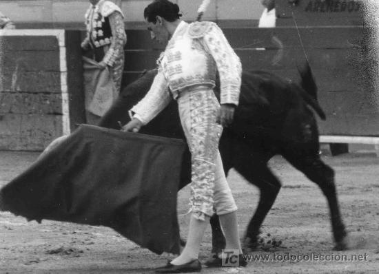 Bullfighting: FOTOGRAFIA ORIGINAL AL TORERO VICENTE PUNZON. PLAZA DE TOROS DE VALENCIA